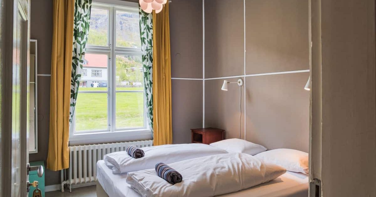 Basic - Hafaldan Hostel doubletwin-w.-private-5