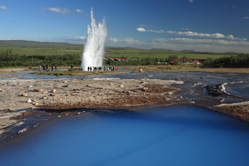 IJsland inspiratie Geysir, geiser Strokkur IJsland inspiratie Geysir, geiser Strokkur