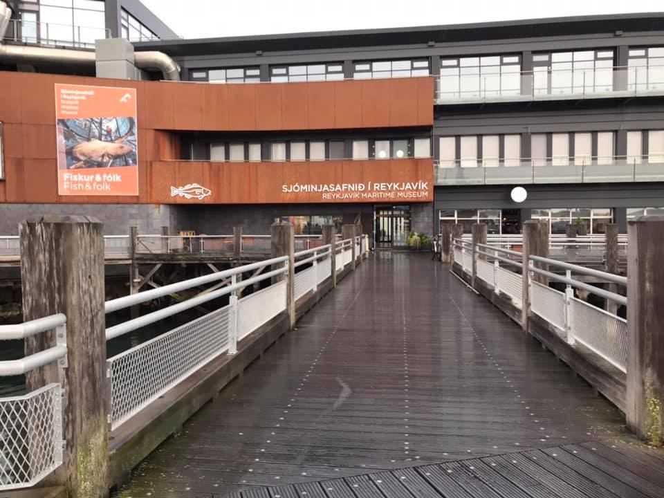 Ingang van het Maritiem Museum Ingang van het Maritiem Museum