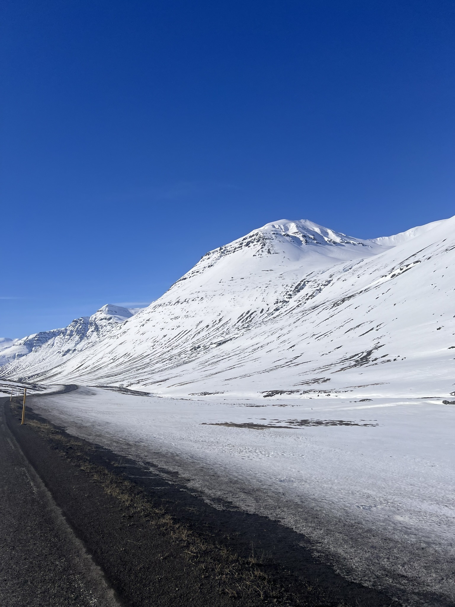 Van Egilsstadir naar Reyðarfjörður Van Egilsstadir naar Reyðarfjörður