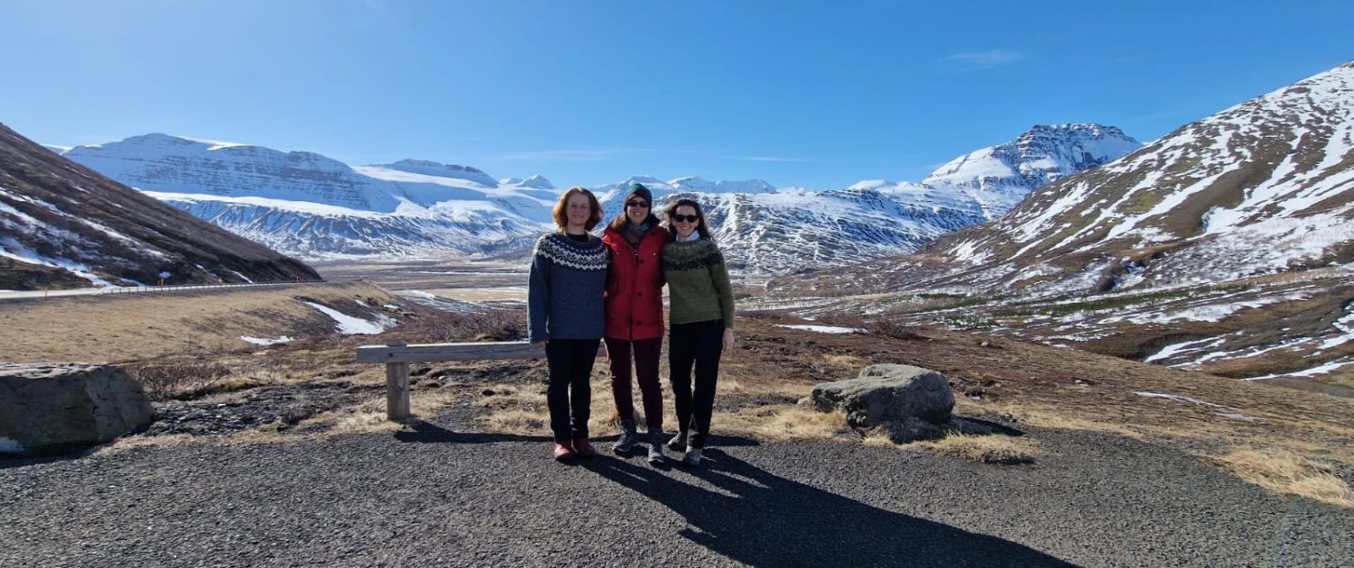 Über den Pass von Egilsstaðir nach Reydarfjördur Über den Pass von Egilsstaðir nach Reydarfjördur