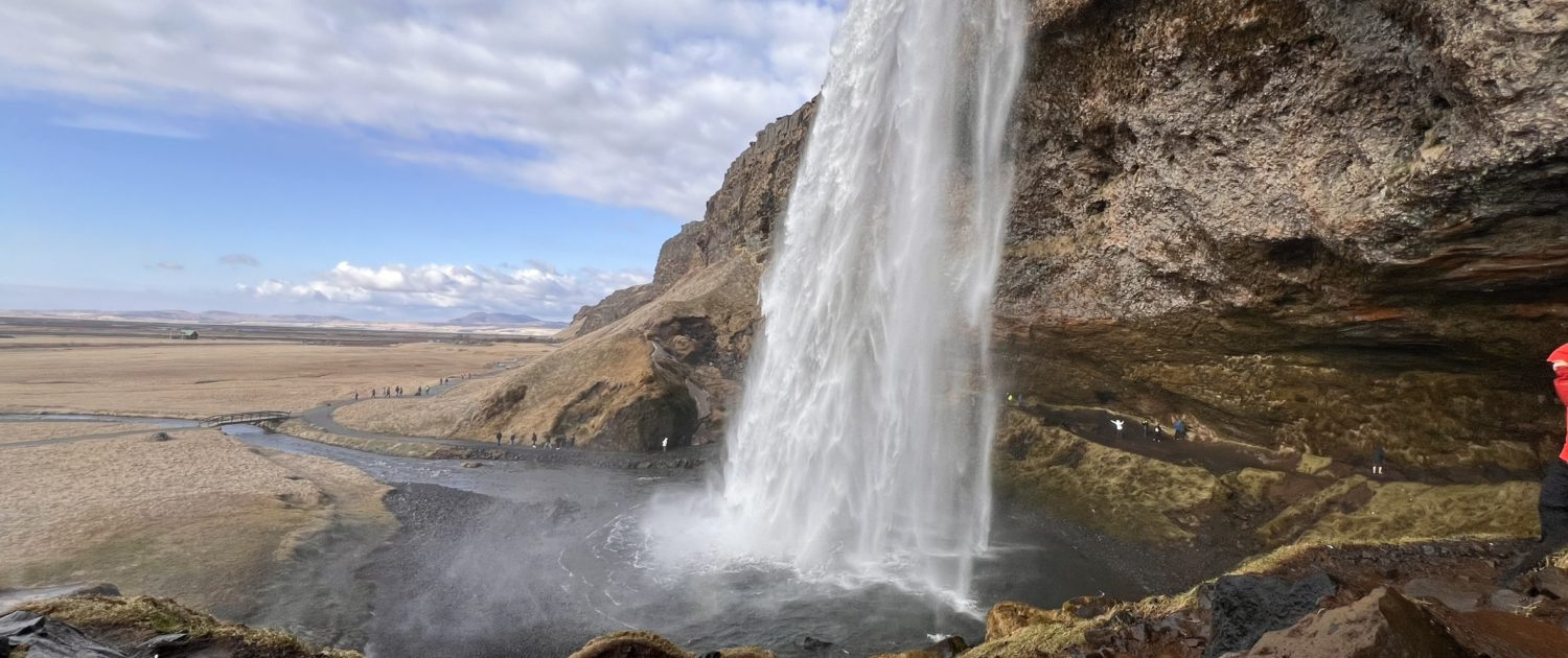 Seljalandsfoss in april Seljalandsfoss in april