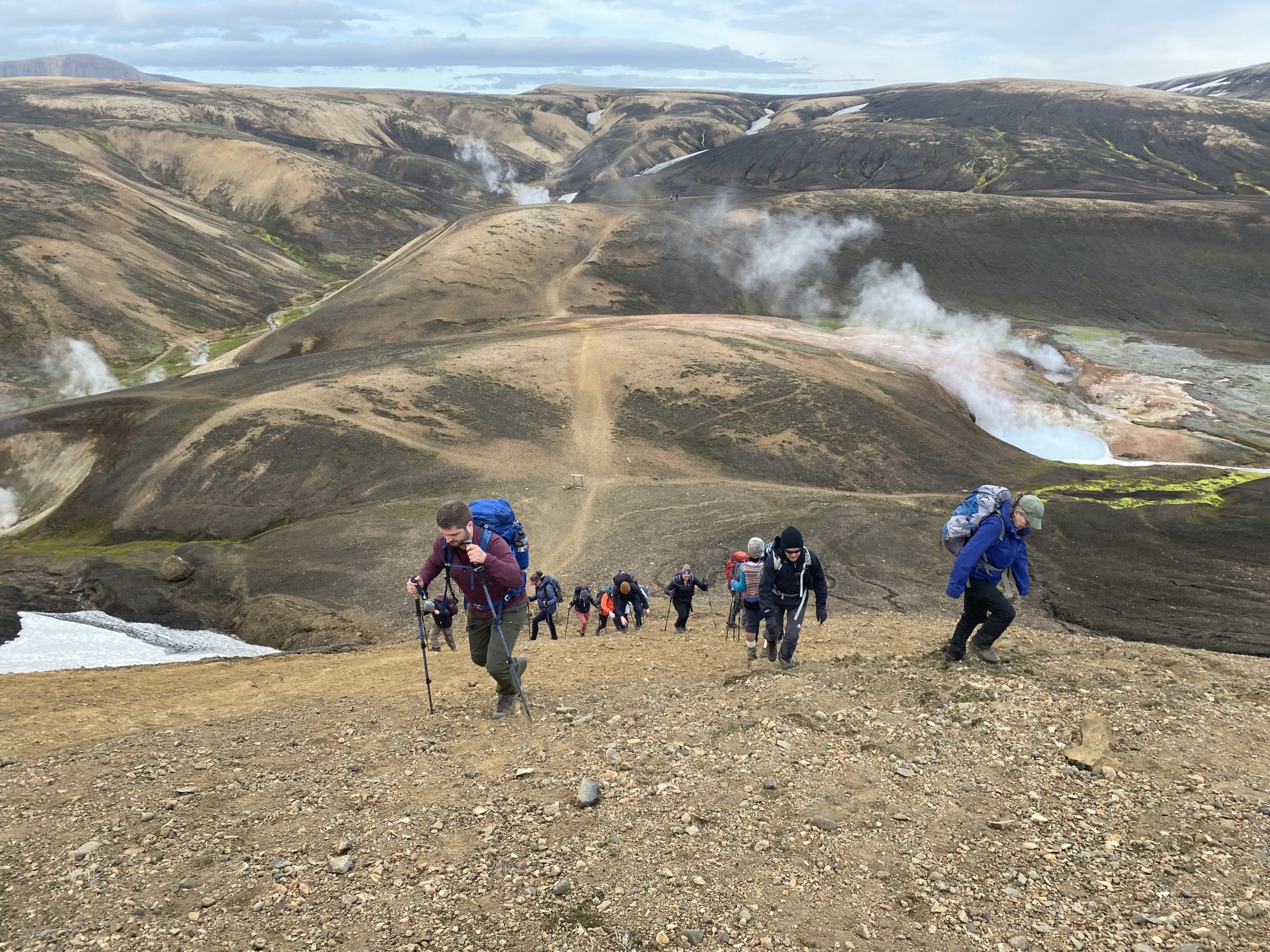 Laugavegur Gruppenreise Anna Rottier - 28. Juli - Gruppe auf den Berg