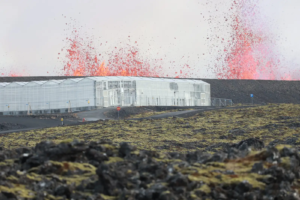 Vulkaanuitbarsting IJsland 1 april 2025 Sundhnúkur - The Greenhouse - foto RÚV Ragnar Visage