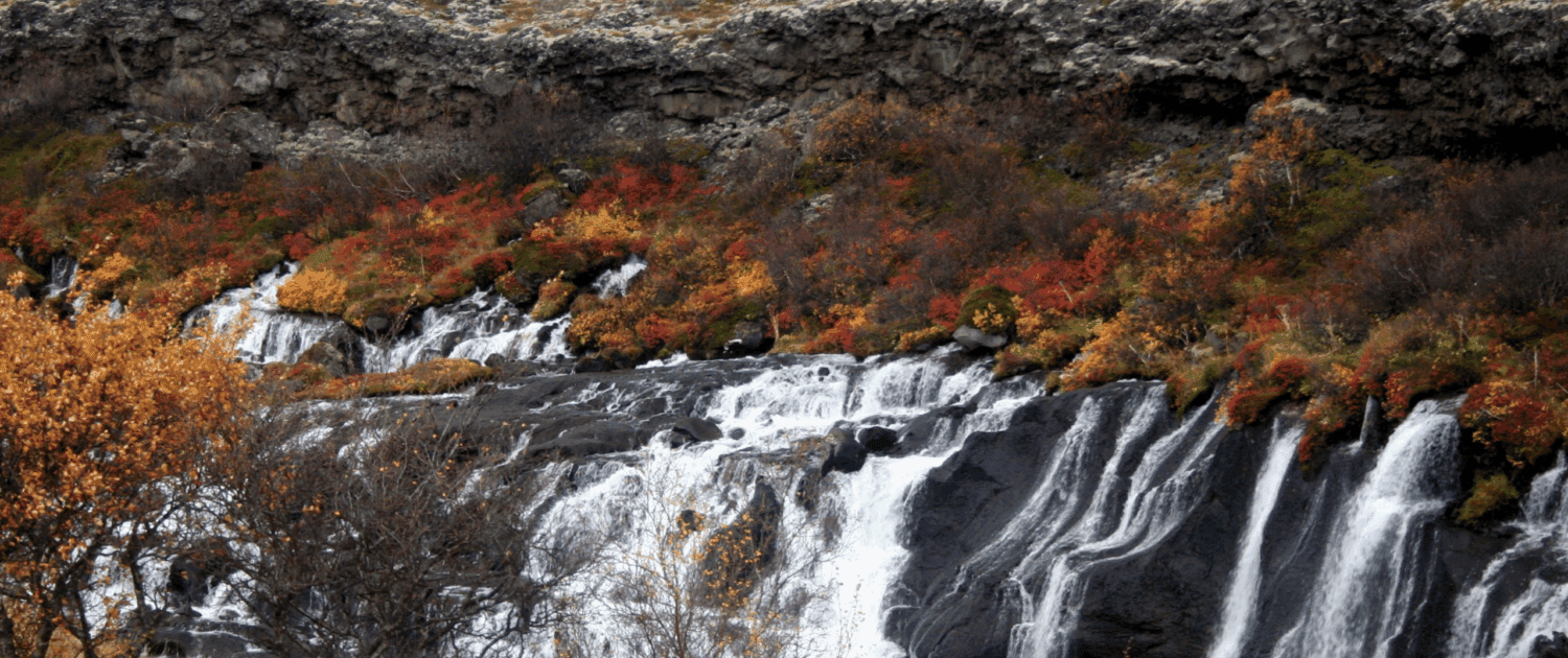 Bezoek de Hraunfossar-waterval
